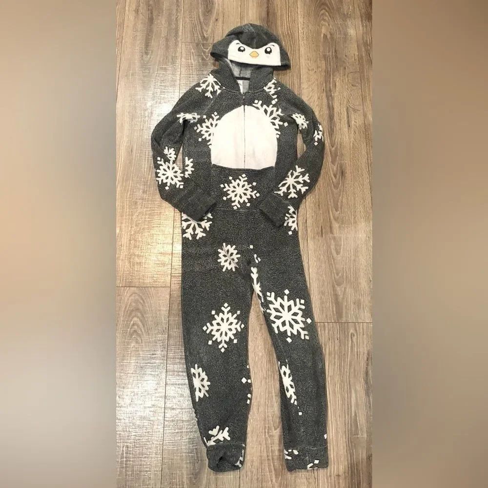Girls Justice Onesie Size 8 Grey and White Snowflake One-Piece Pajama